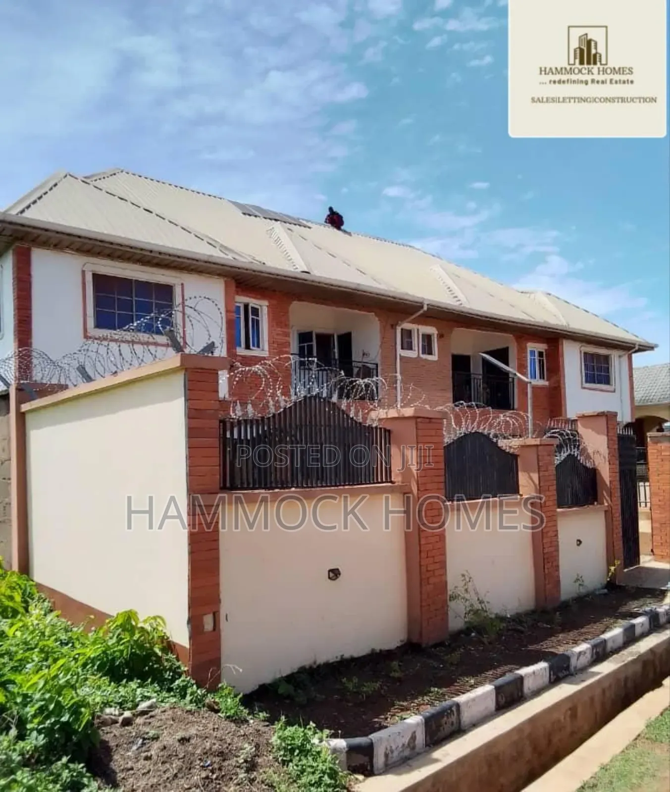 12bdrm Block of Flats in Ibadan for sale in Ibadan