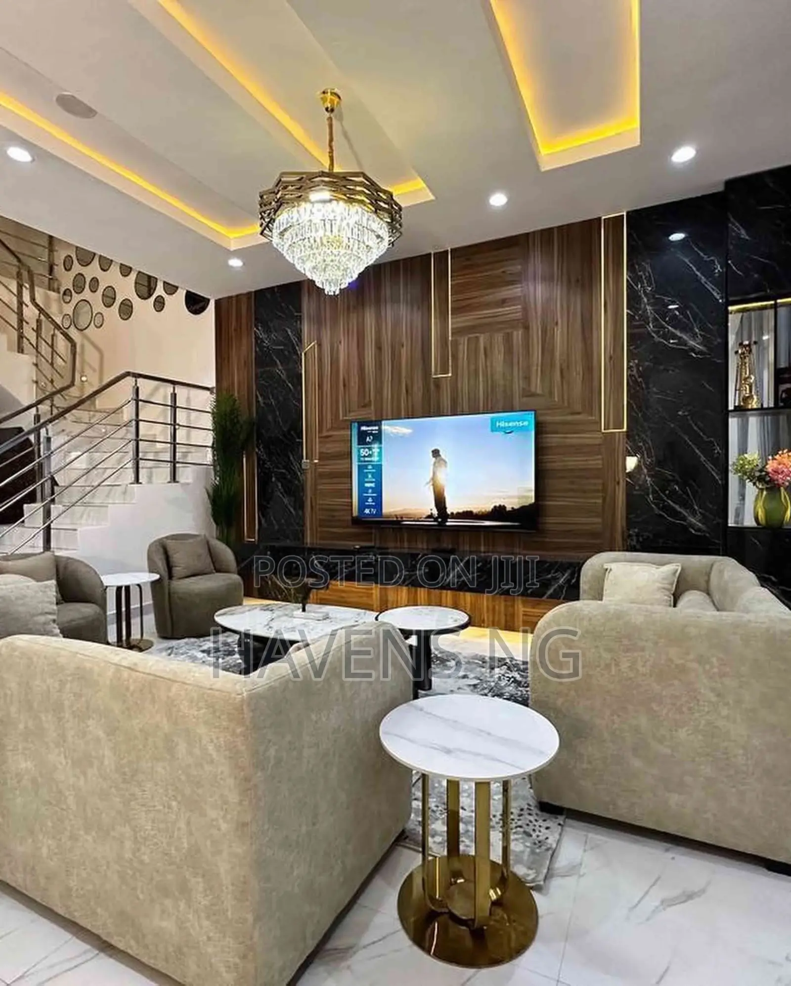 Luxury 4-Bedroom Self Compound for Short/Long Stay in Lekki Phase 1
