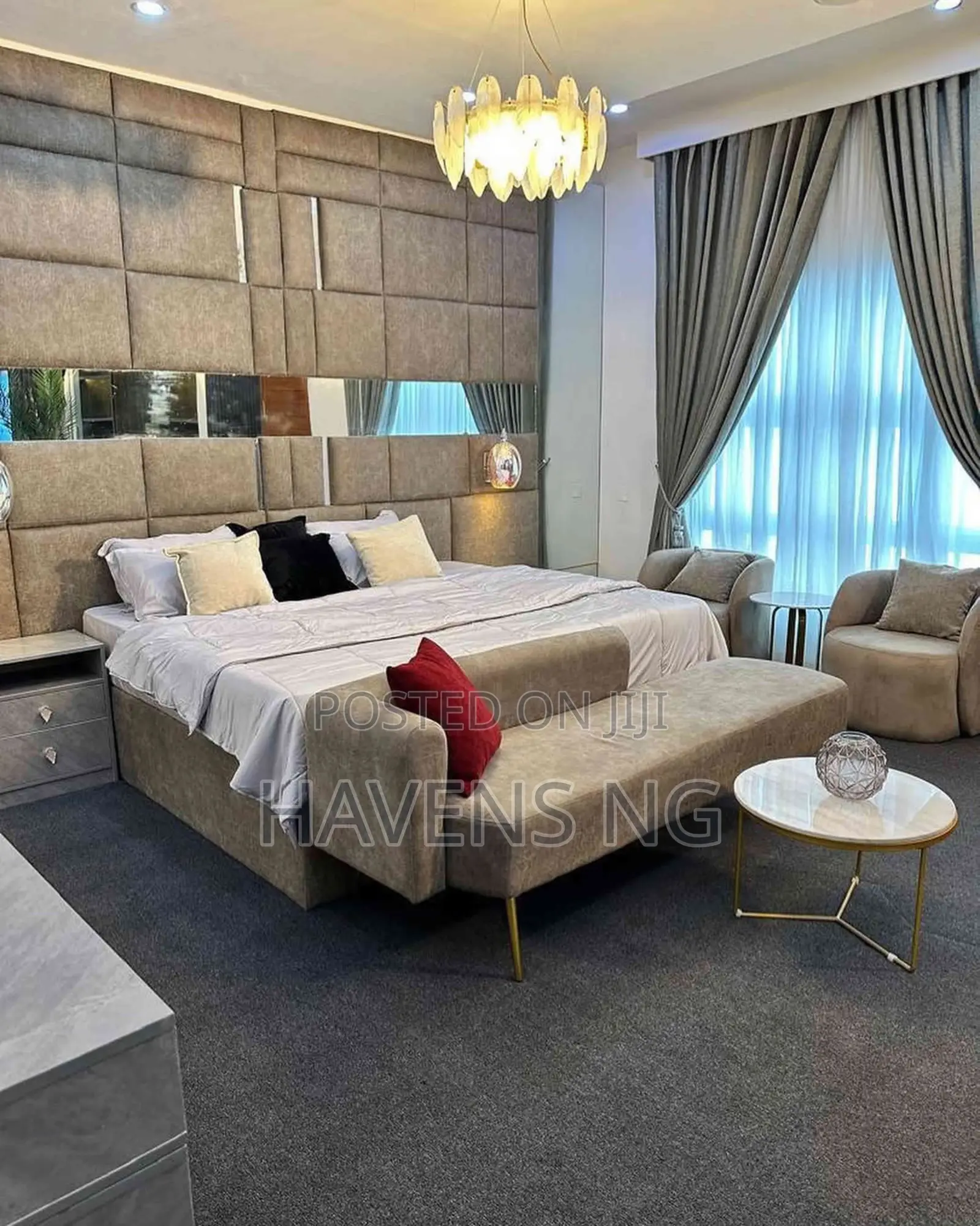 Luxury 4-Bedroom Self Compound for Short/Long Stay in Lekki Phase 1