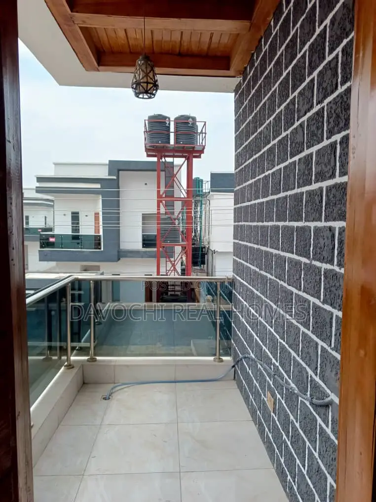 4bdrm Duplex in Agungi. for rent in Agungi
