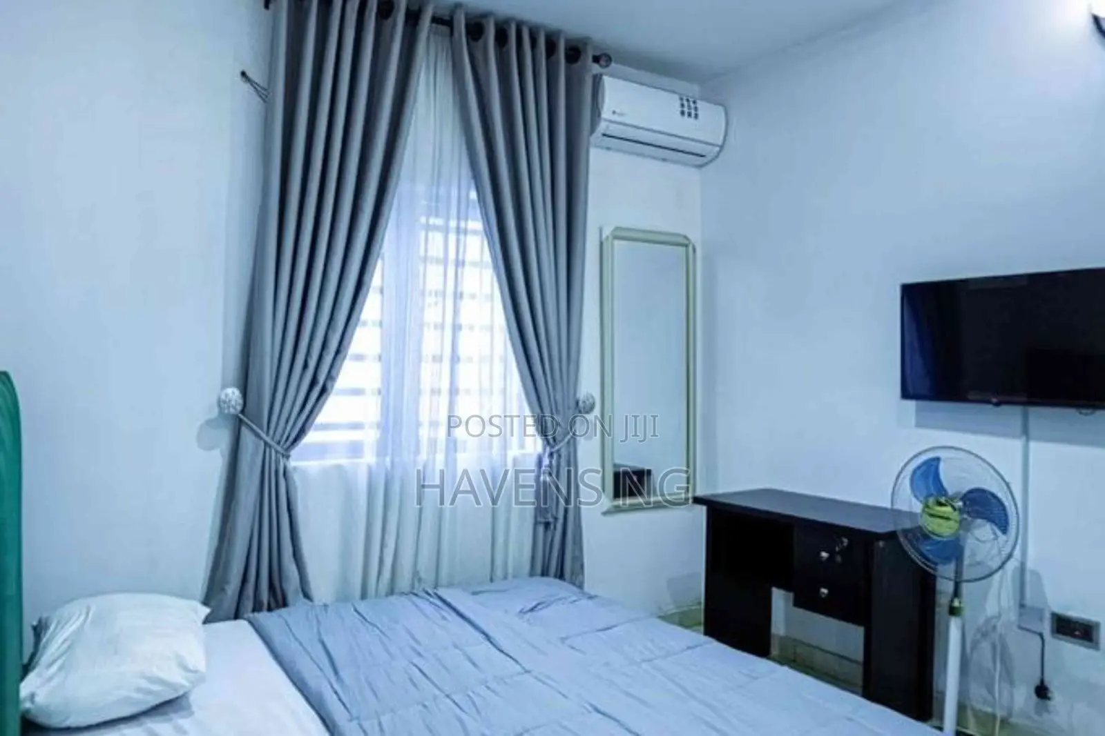 Exquisite 2-Bedroom Apartment in Millenuim/UPS