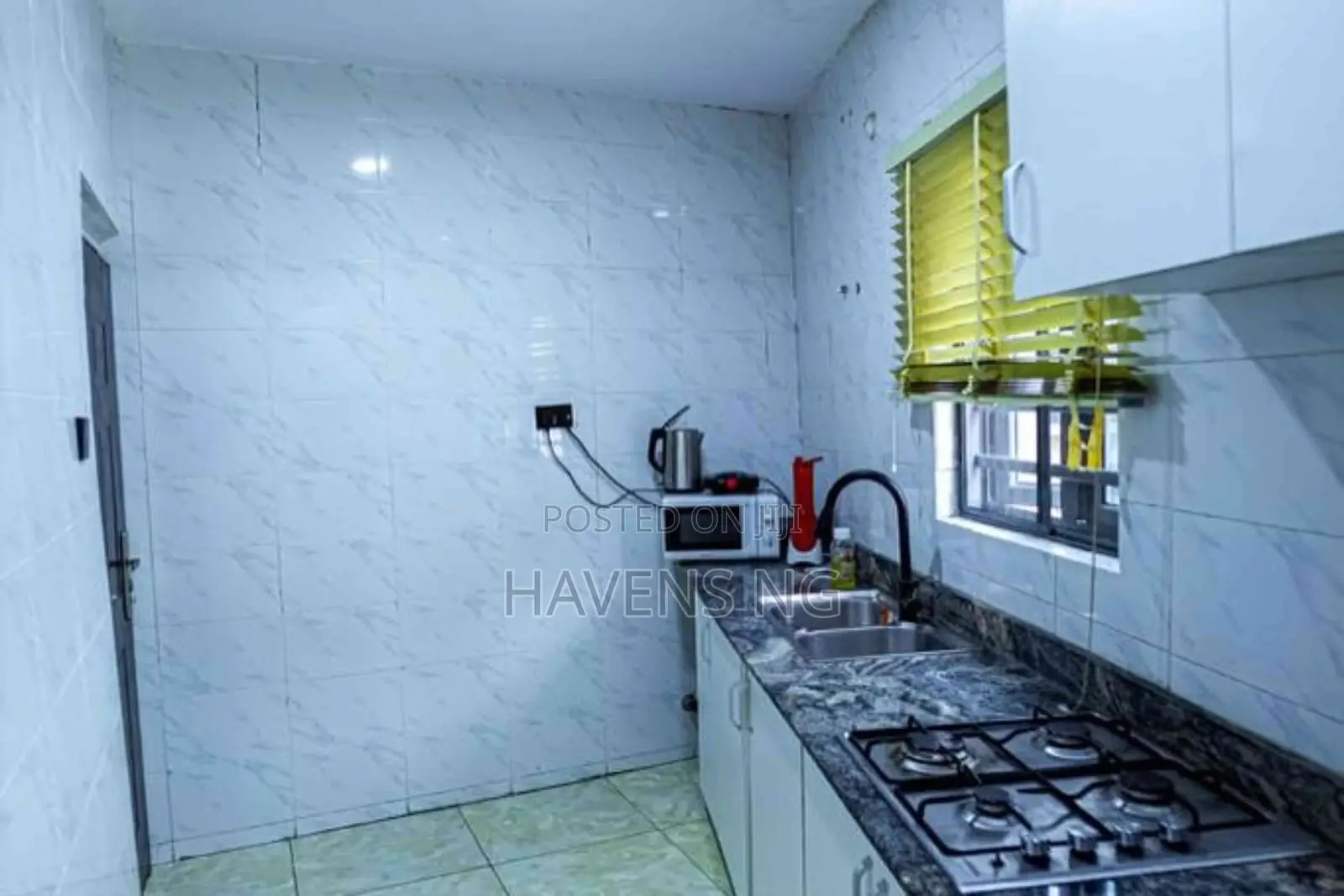 Exquisite 2-Bedroom Apartment in Millenuim/UPS