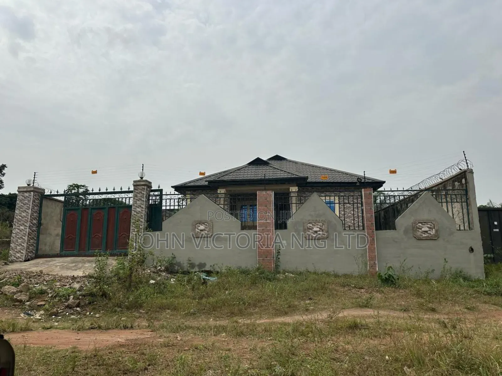 4bdrm Bungalow in Shimawa for sale in Shimawa