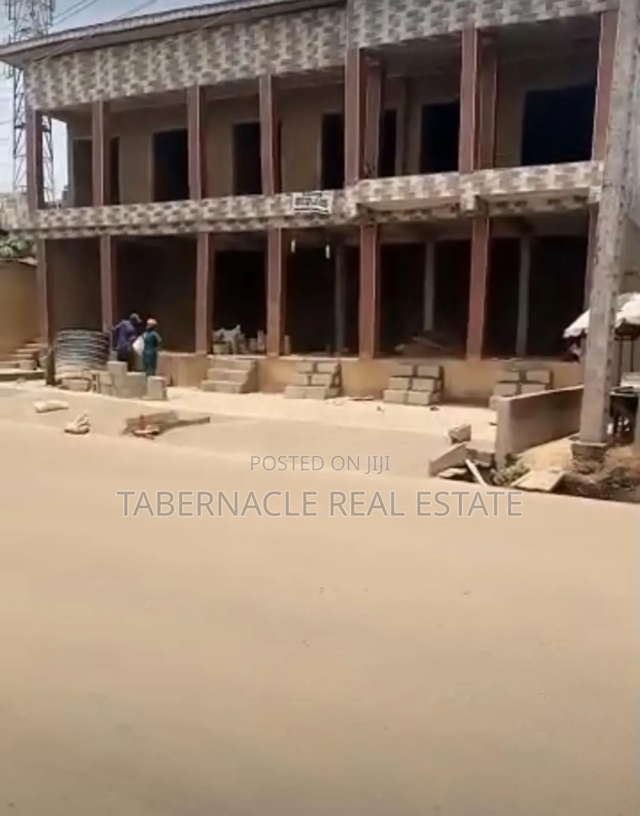 Big Shop on Along Major Road, Sabo, Ikorodu Garage in Ikorodu Garage