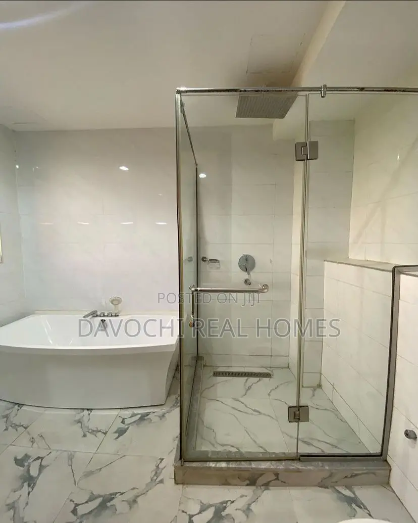 4bdrm Penthouse in Banana Island for rent in Banana Island
