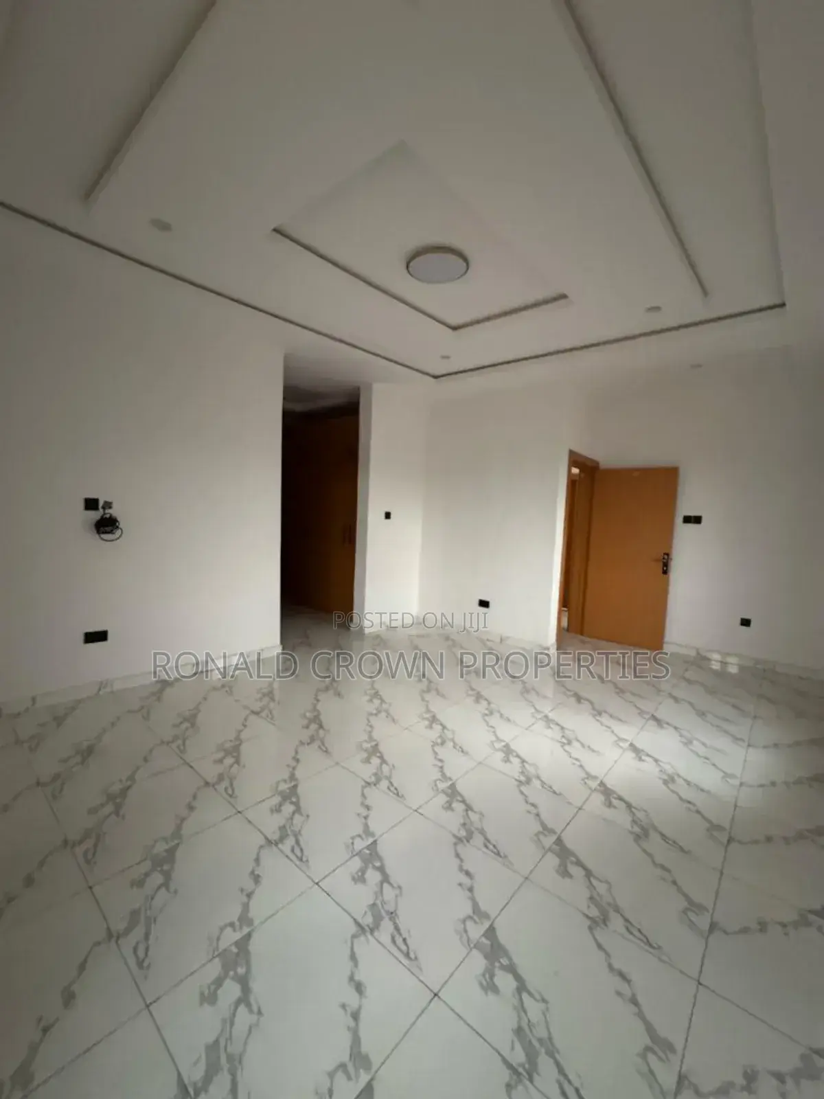 4bdrm Duplex in Adeniyi Jones for sale in Adeniyi Jones