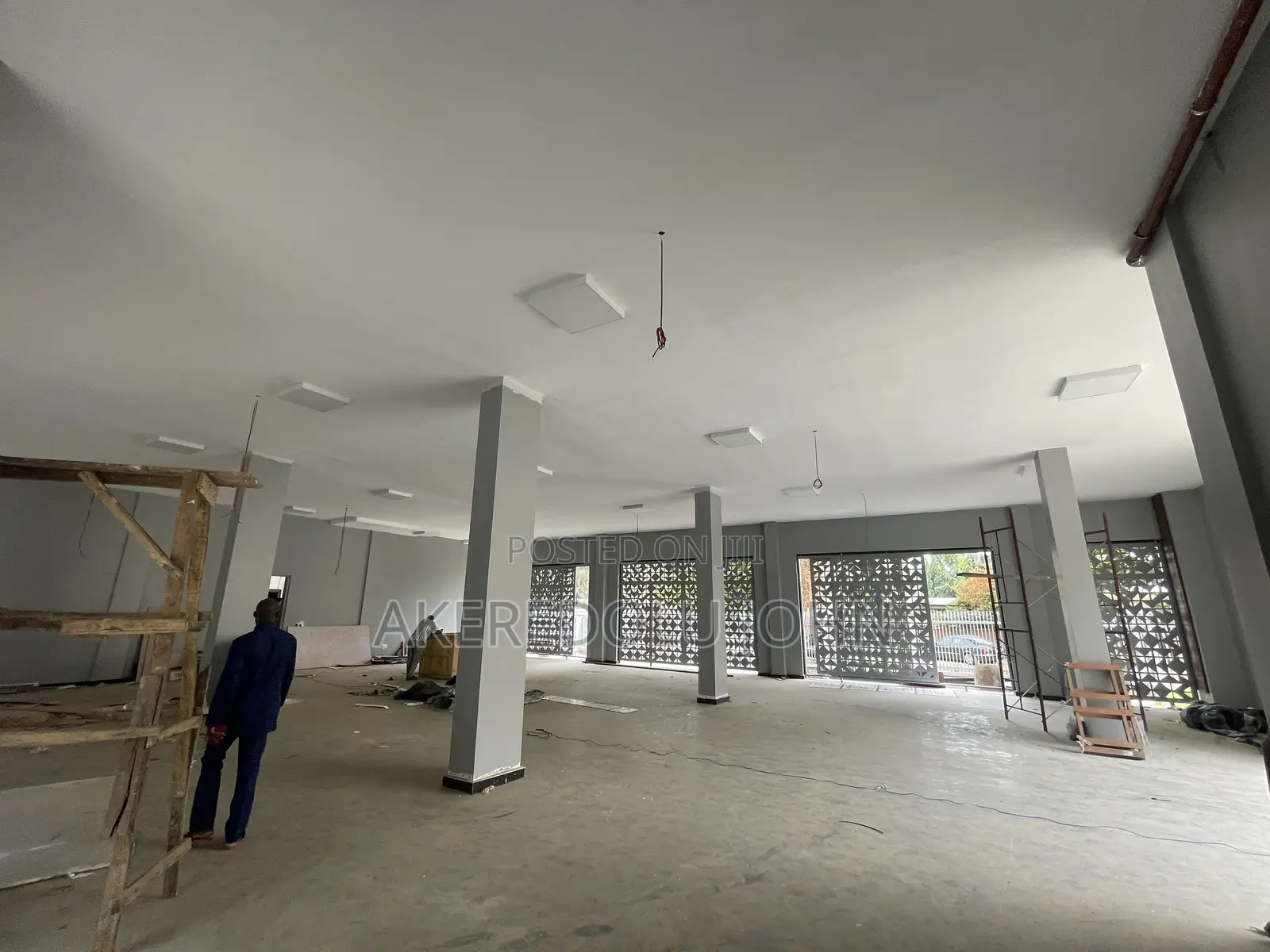 Commercial in Wuse 2