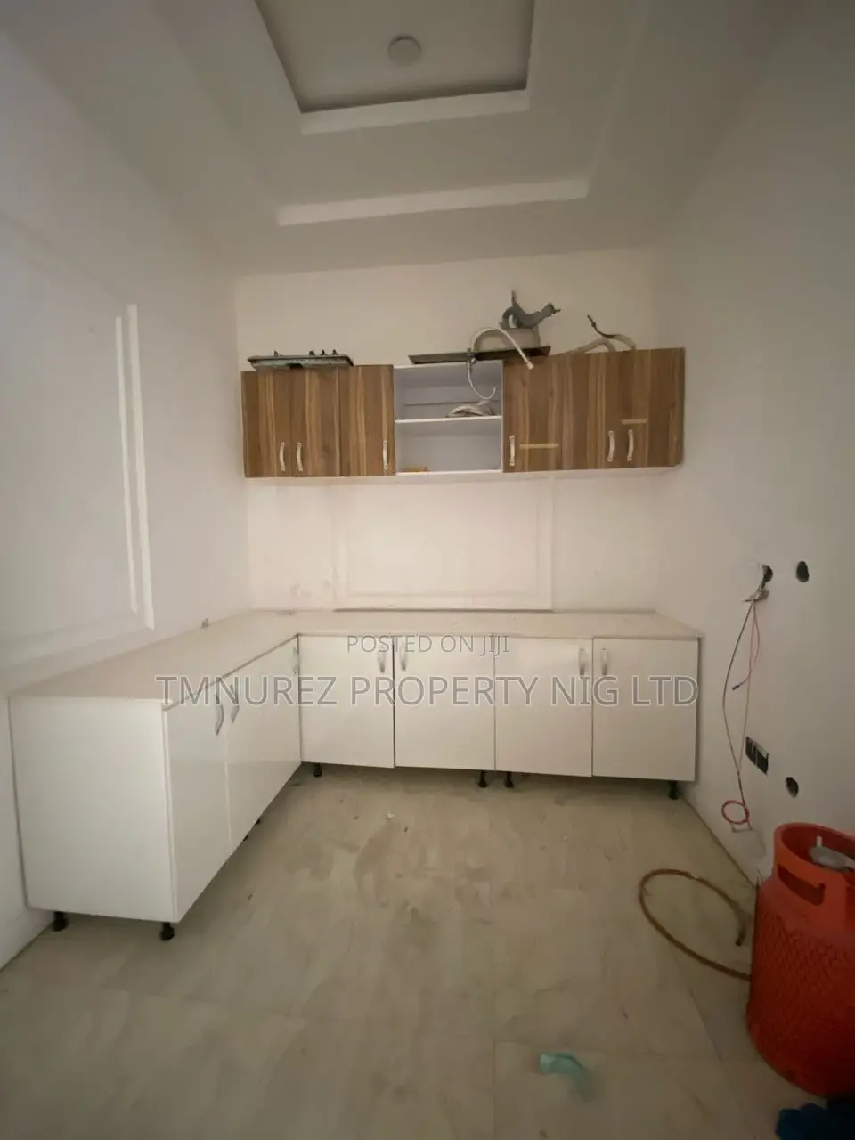 Studio Apartment in Royal Pine, Chevron for rent in Chevron