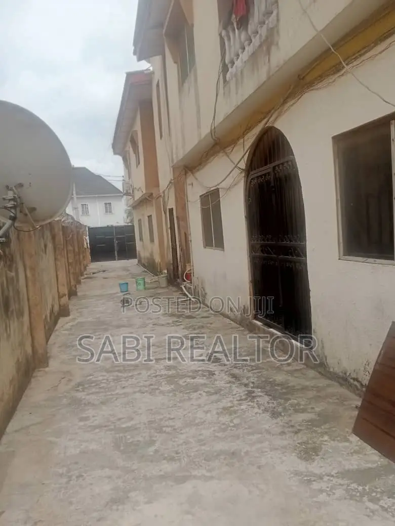 Furnished 3bdrm Block of Flats in Gowon Estate, Egbeda for sale in Egbeda