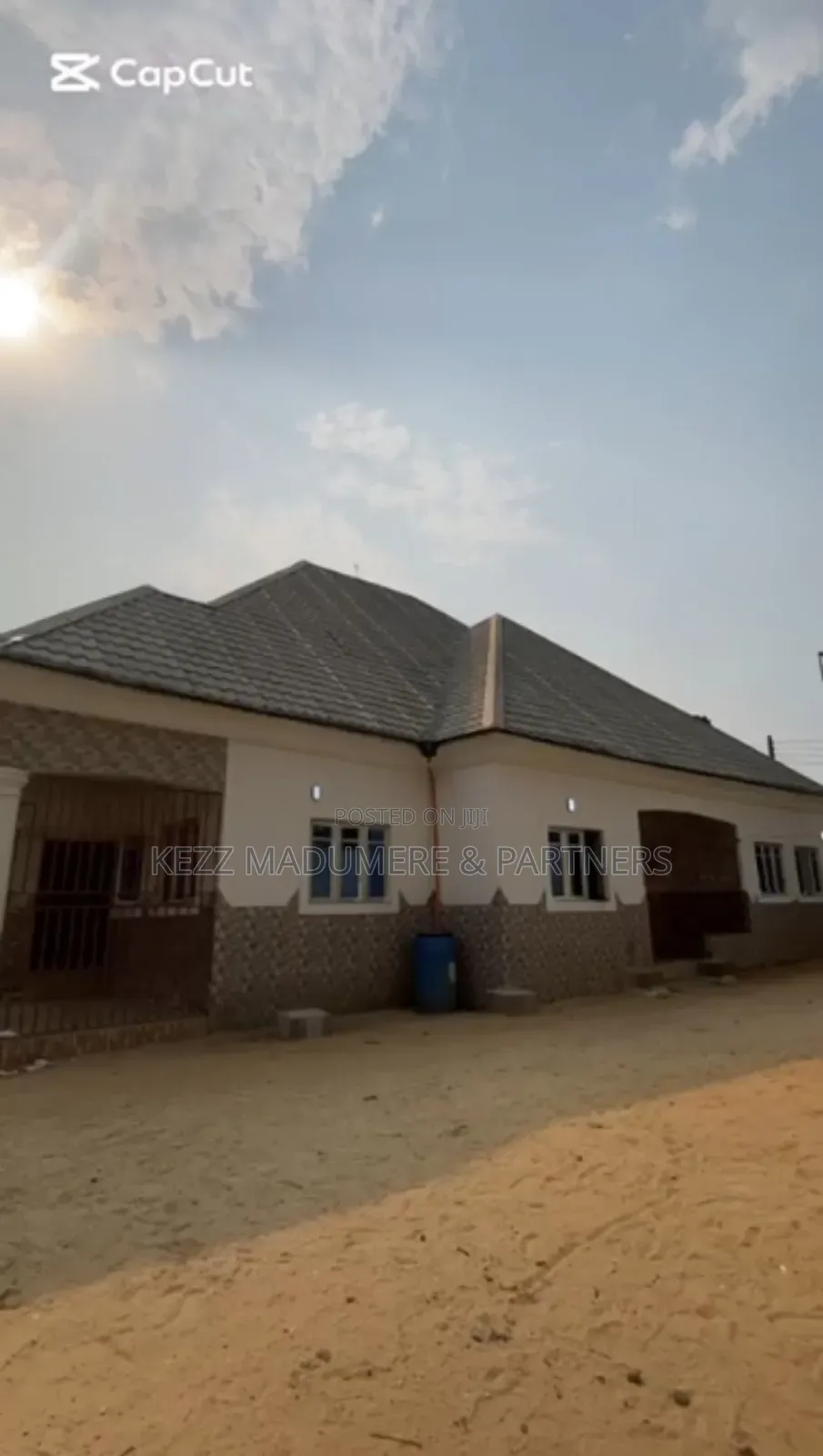 4bdrm Bungalow in Near Macdonald for sale in Port-Harcourt