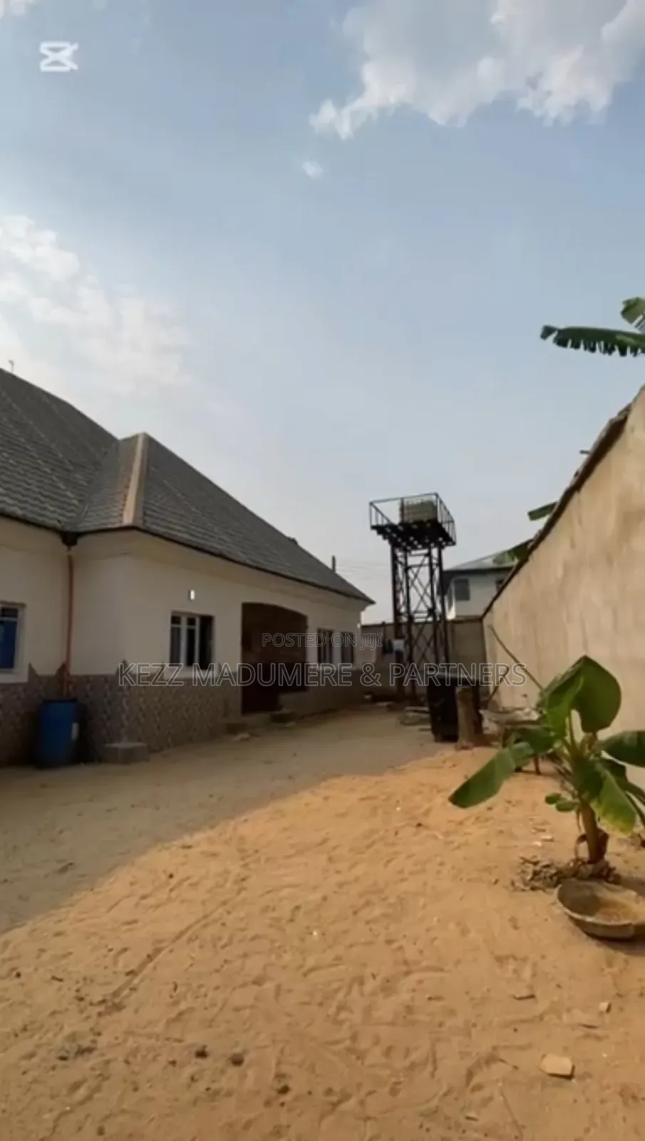 4bdrm Bungalow in Near Macdonald for sale in Port-Harcourt