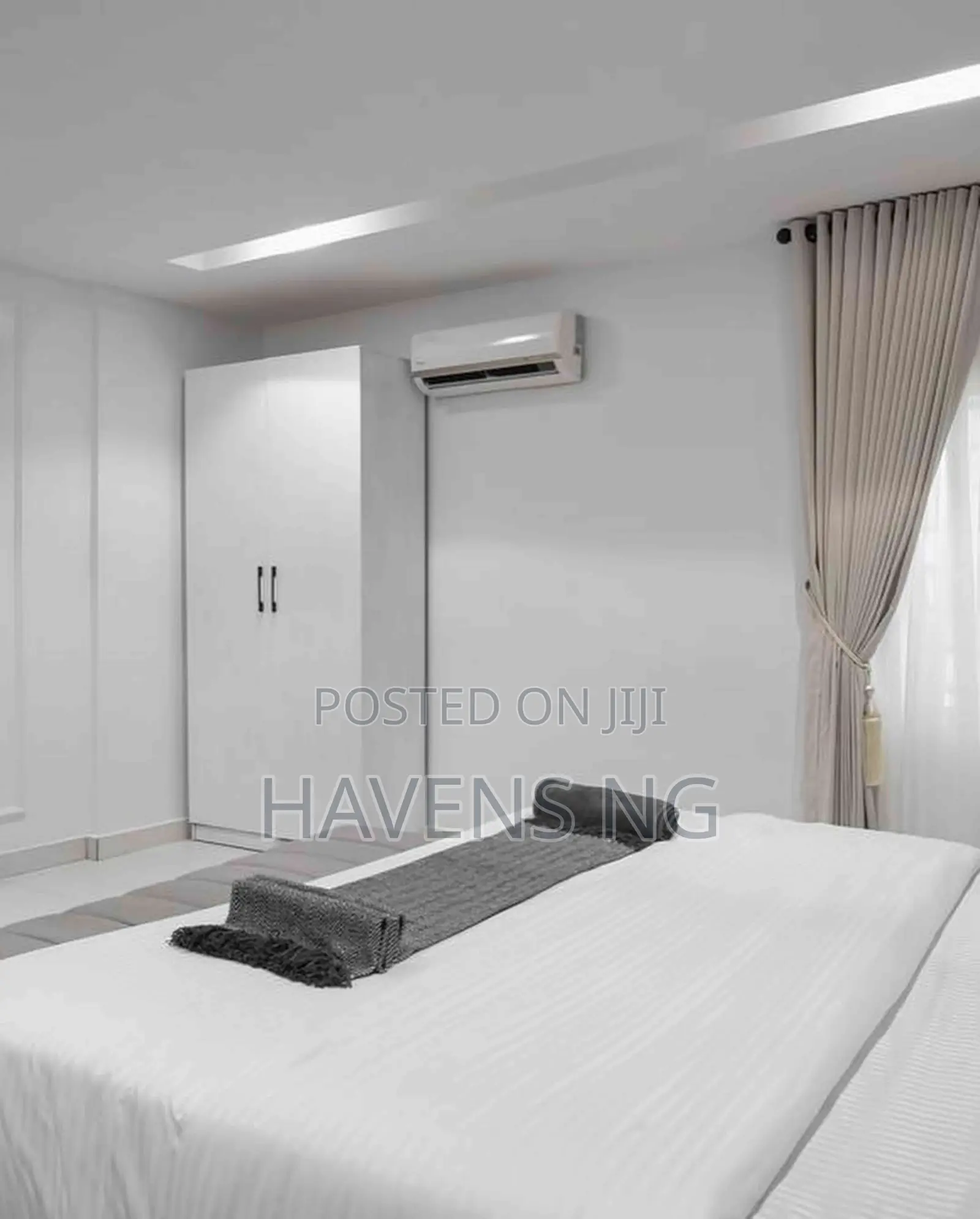 Contemporary 2-Bedroom Apartment in Lekki in Lekki Phase 1