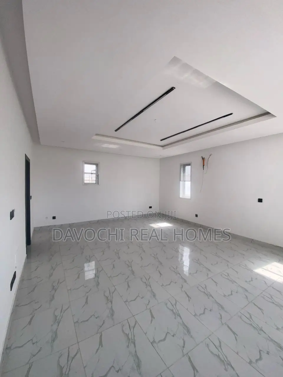 5 Bedroom Duplex for Sale in Chevron