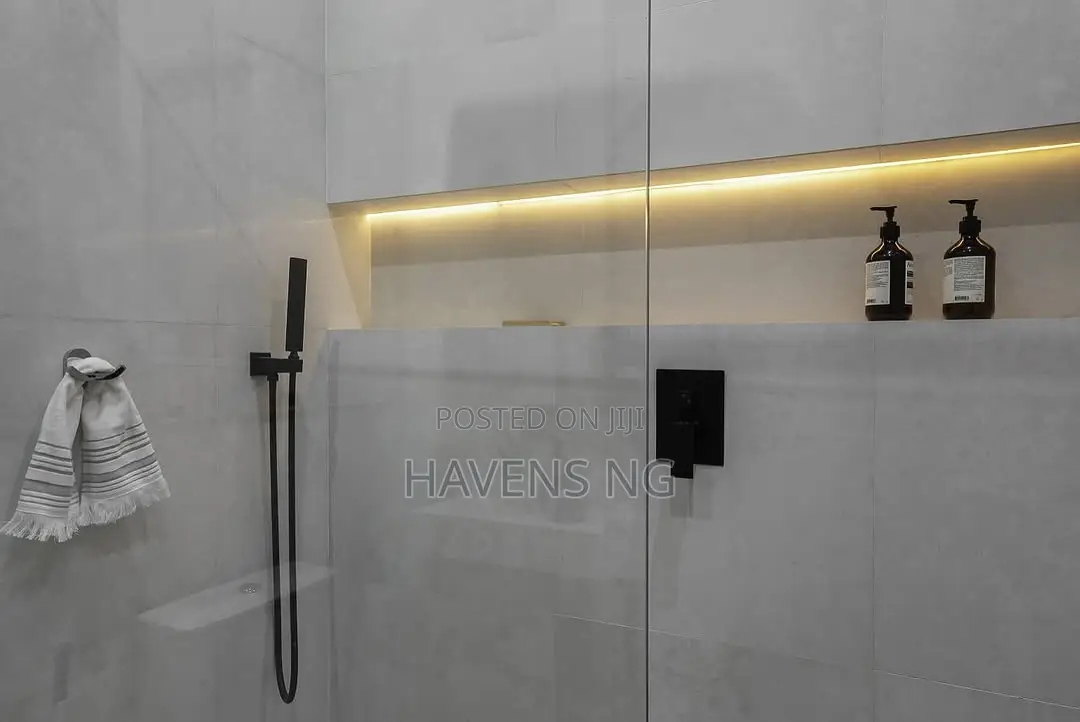 Contemporary 2 Bedroom Massionate in Lekki in Lekki Phase 1