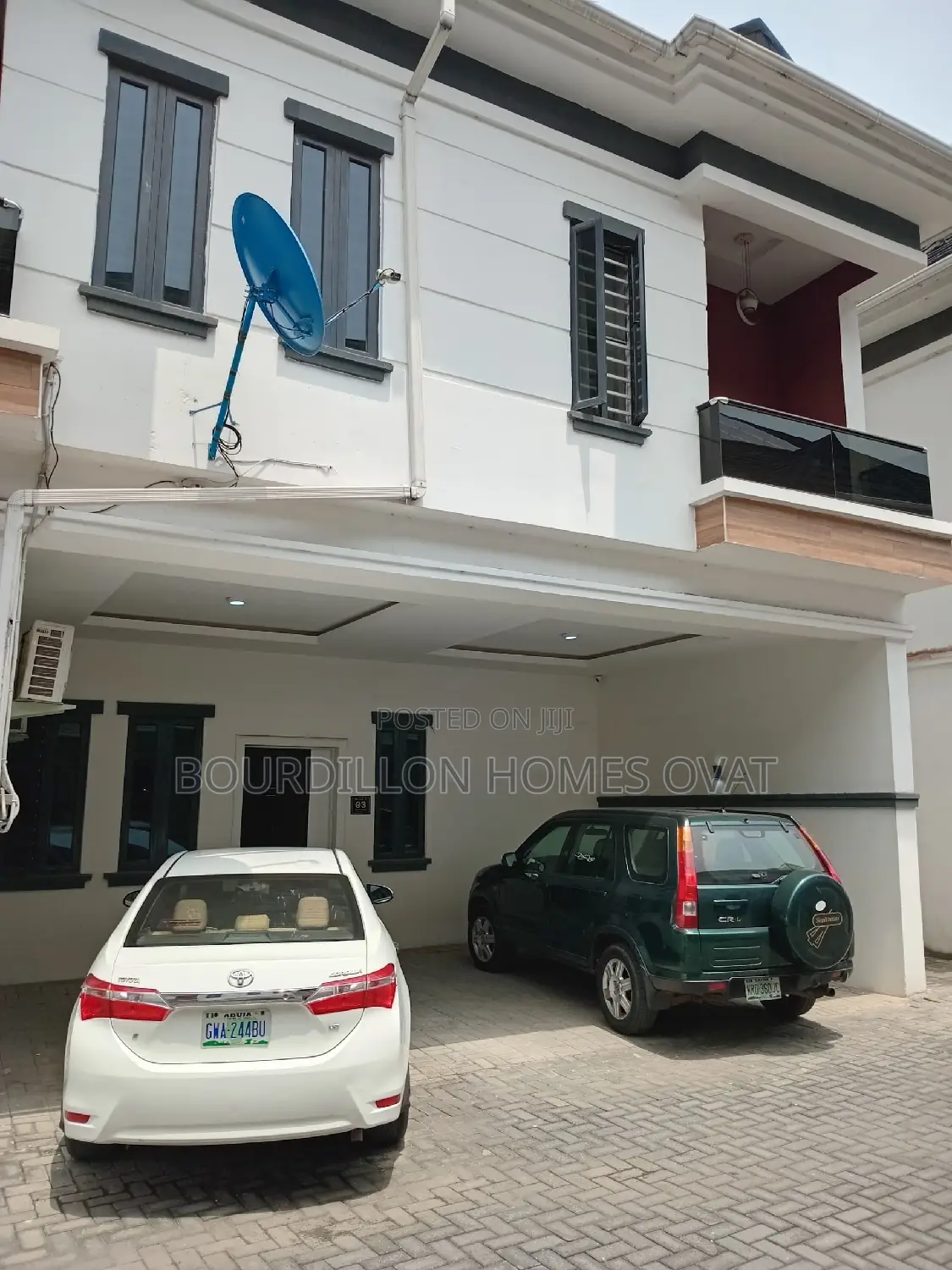 4bdrm Duplex in Chevron for sale in Chevron