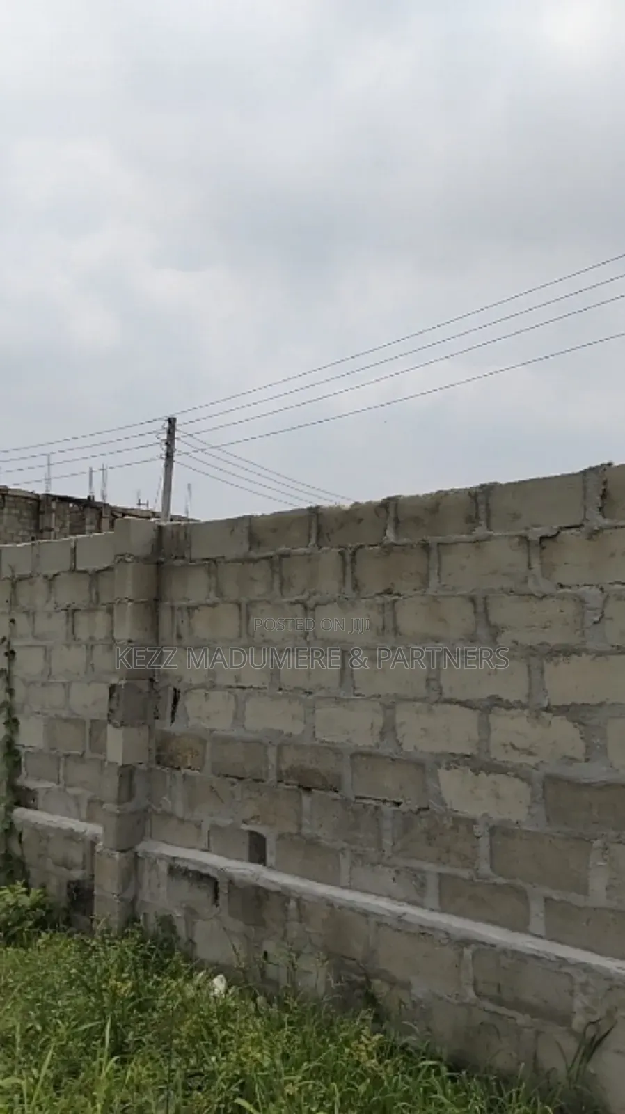 For Sale: Half (1⁄2) Plot Land at County Garden Est Sars Rd in Port-Harcourt