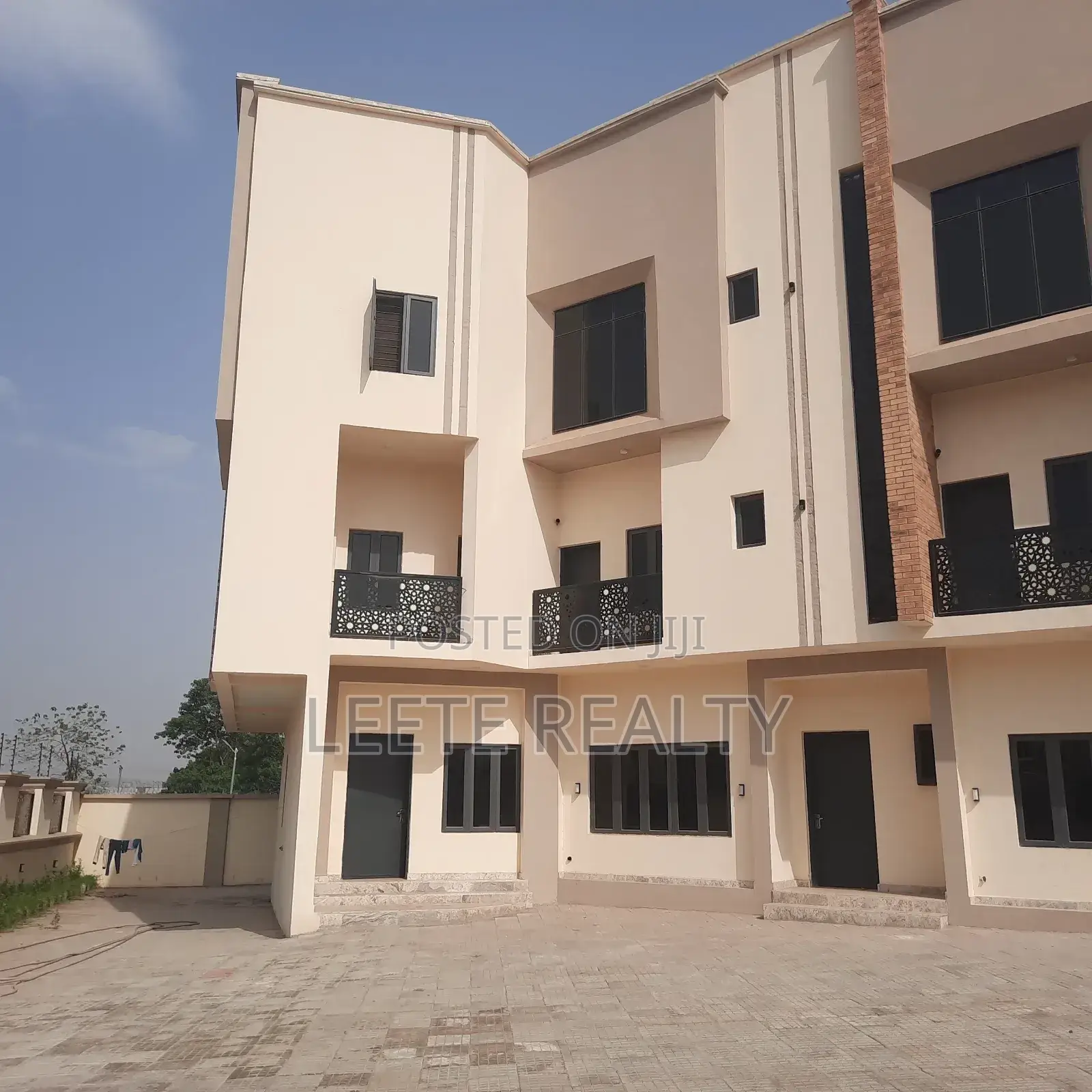 4bdrm Townhouse/Terrace in Jahi for sale in Jahi