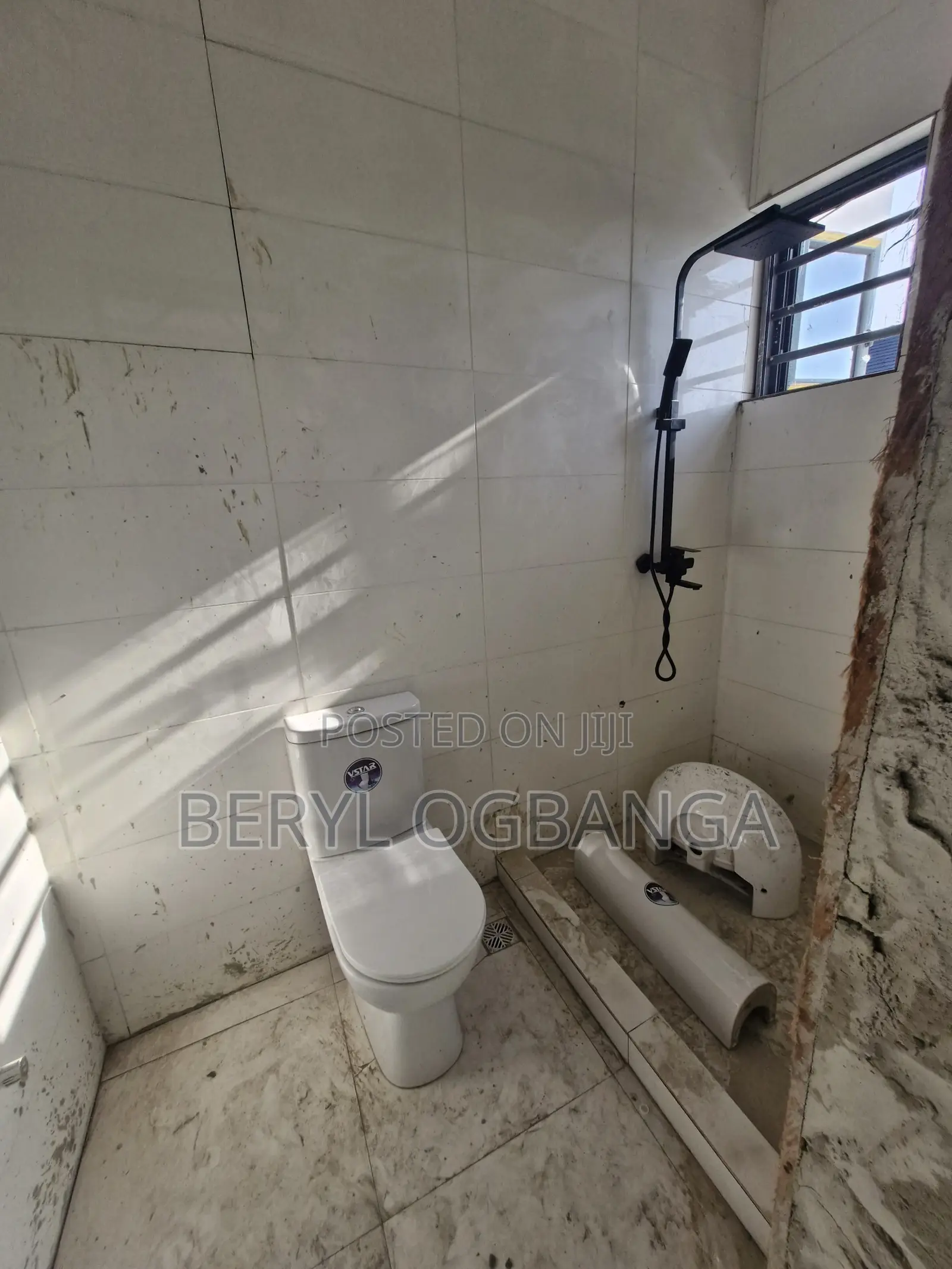 2bdrm Townhouse/Terrace in Ikota for sale in Ikota