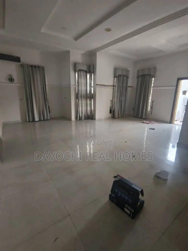 5 Bedroom Fully Detached for Sale or Rent in Lekki Phase 1