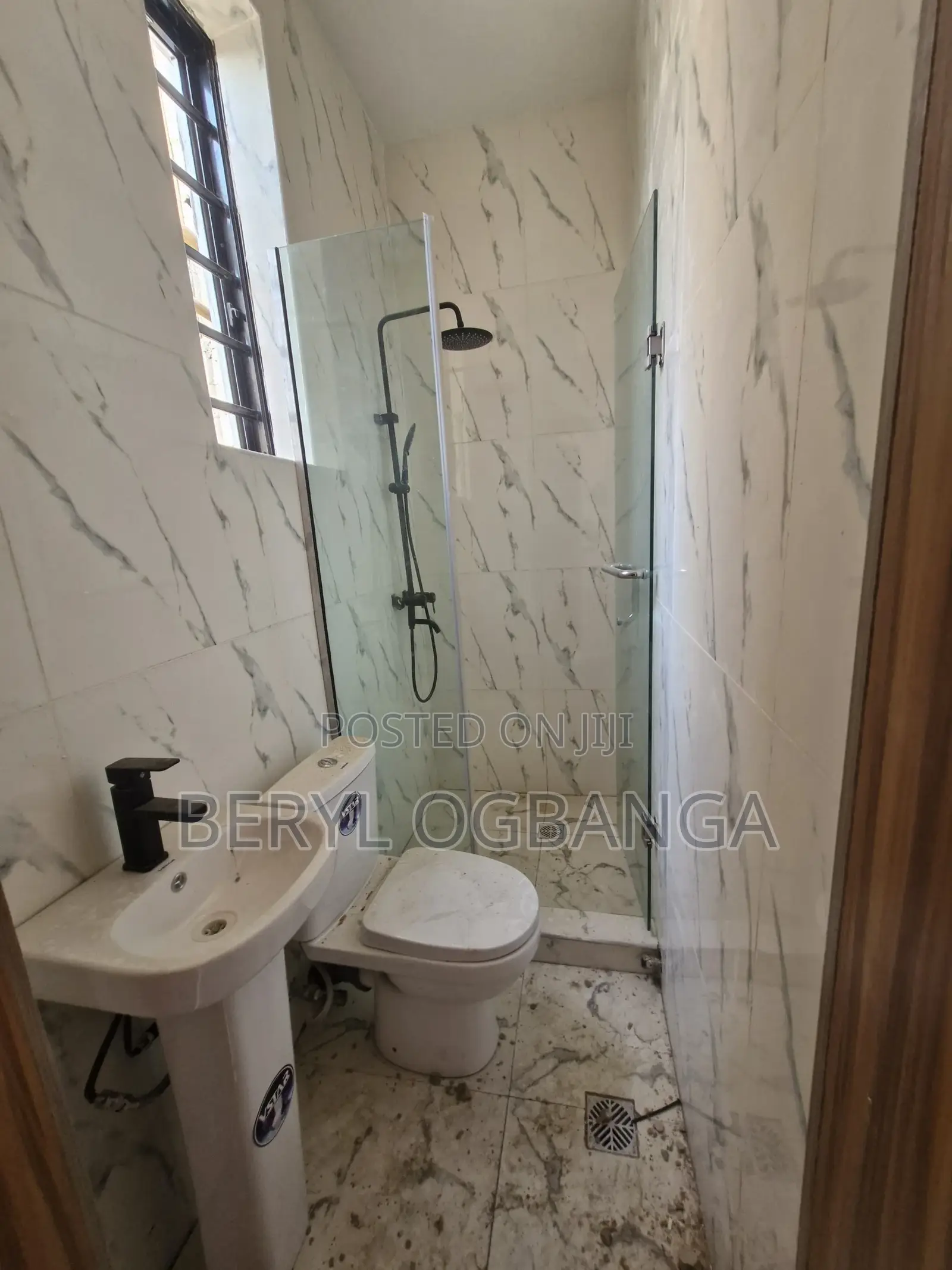 4bdrm Townhouse/Terrace in Ikota for sale in Ikota