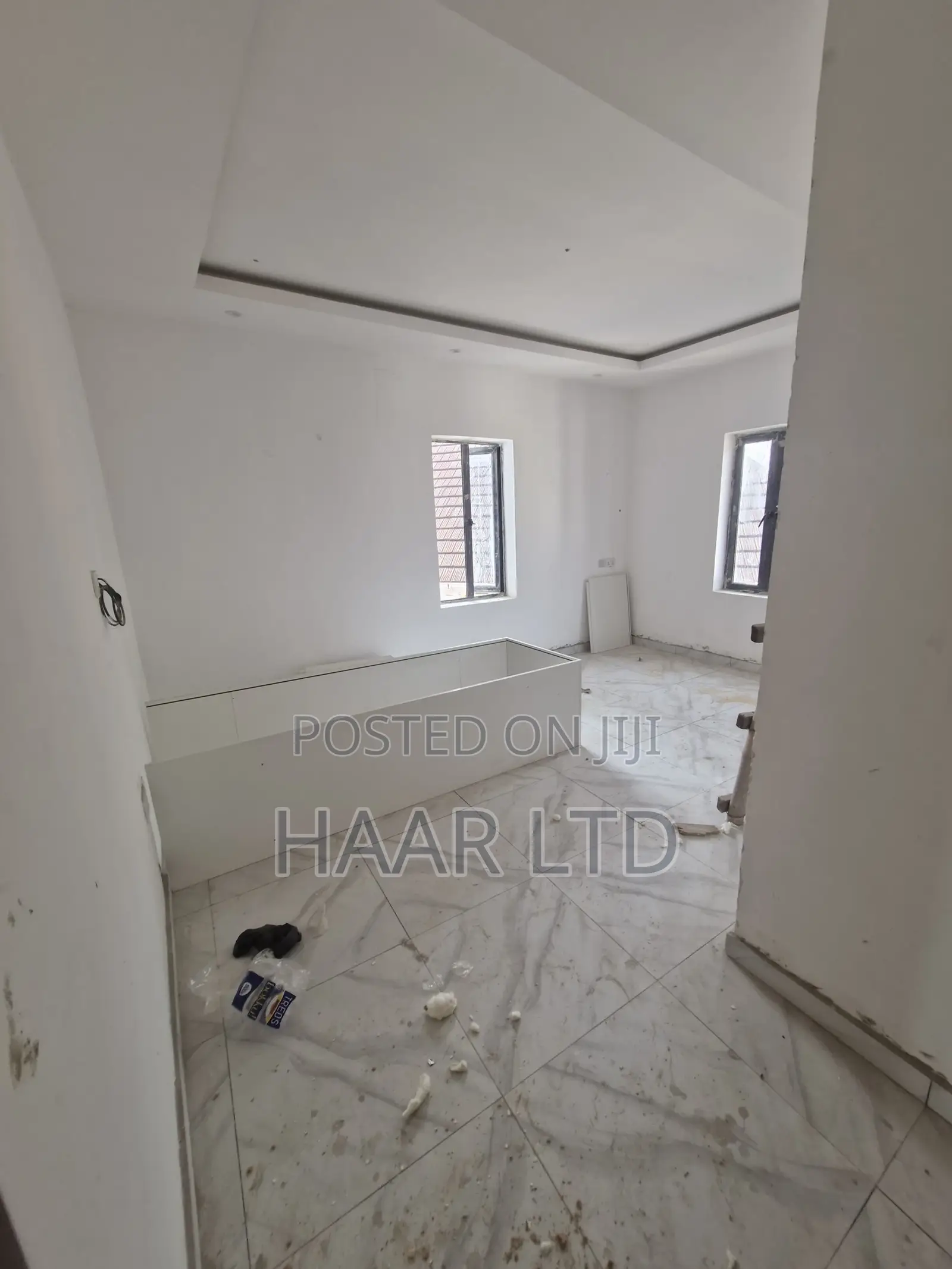 2bdrm Penthouse in Ikota for sale in Ikota