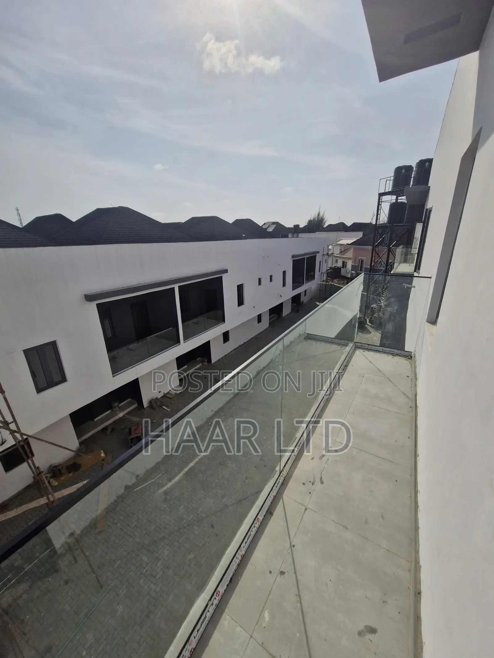 2bdrm Penthouse in Ikota for sale in Ikota