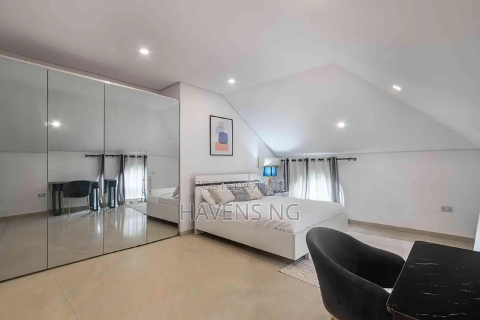 Luxury 3-Bedroom Waterfront Apartment in Lekki in Lekki Phase 1