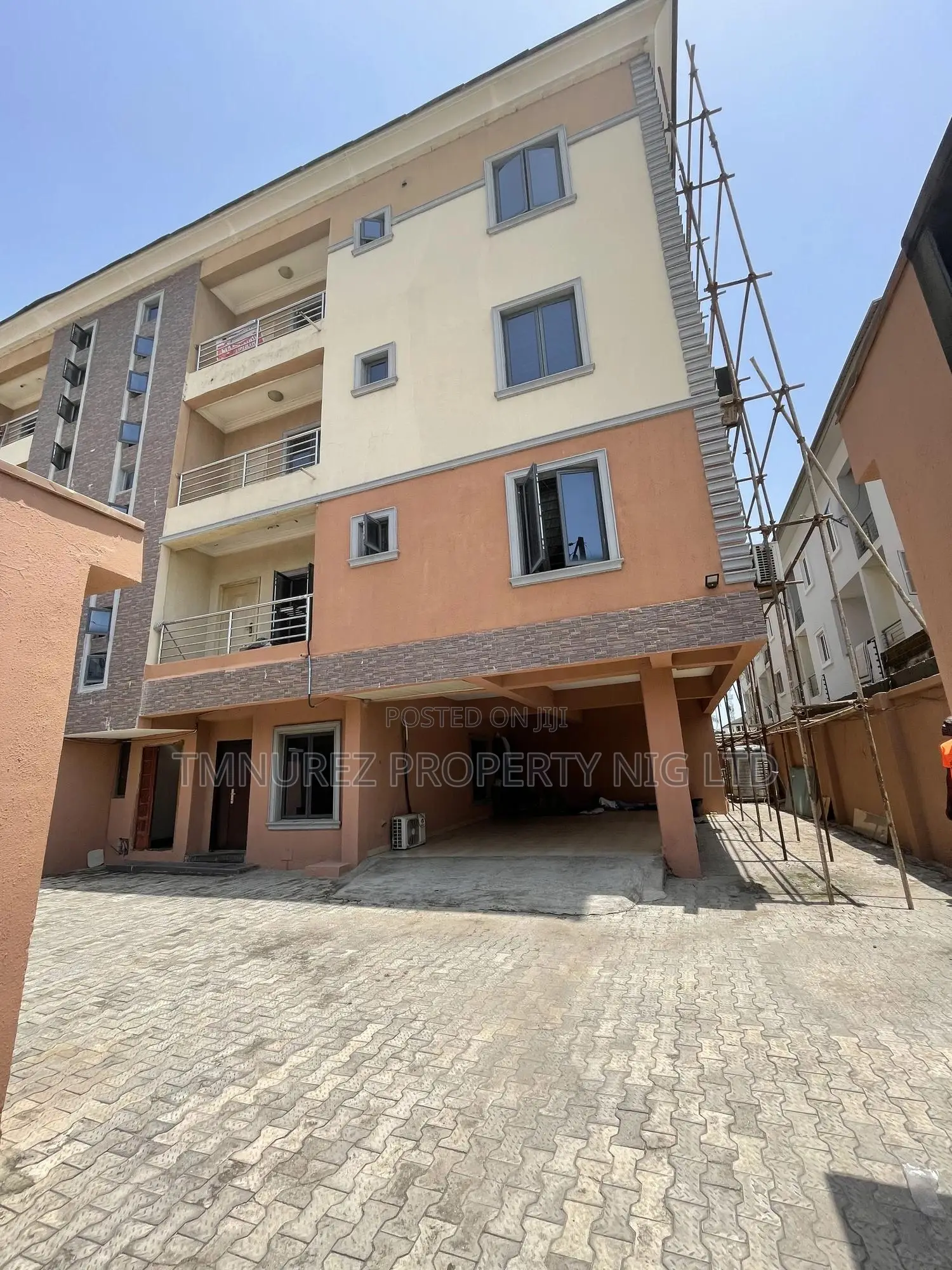 3bdrm Apartment in Lekki Phase1 for rent in Lekki Phase 1