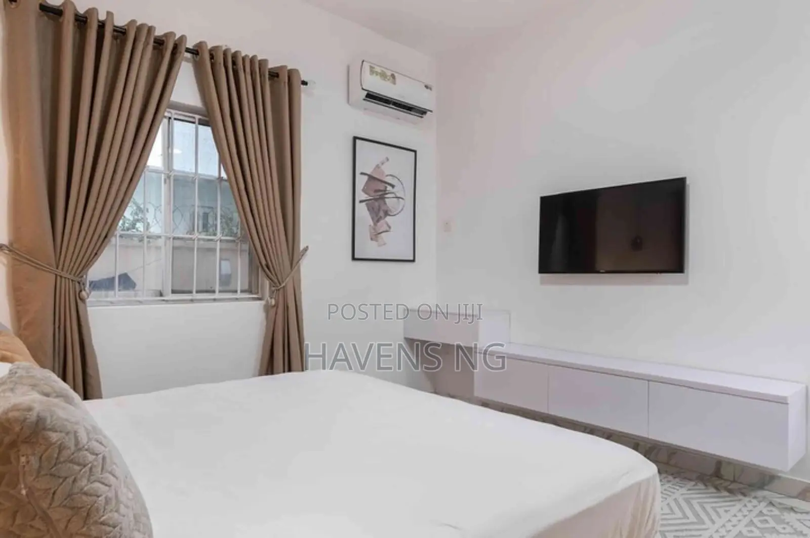 Luxury 3-Bedroom Waterfront Apartment in Lekki in Lekki Phase 1