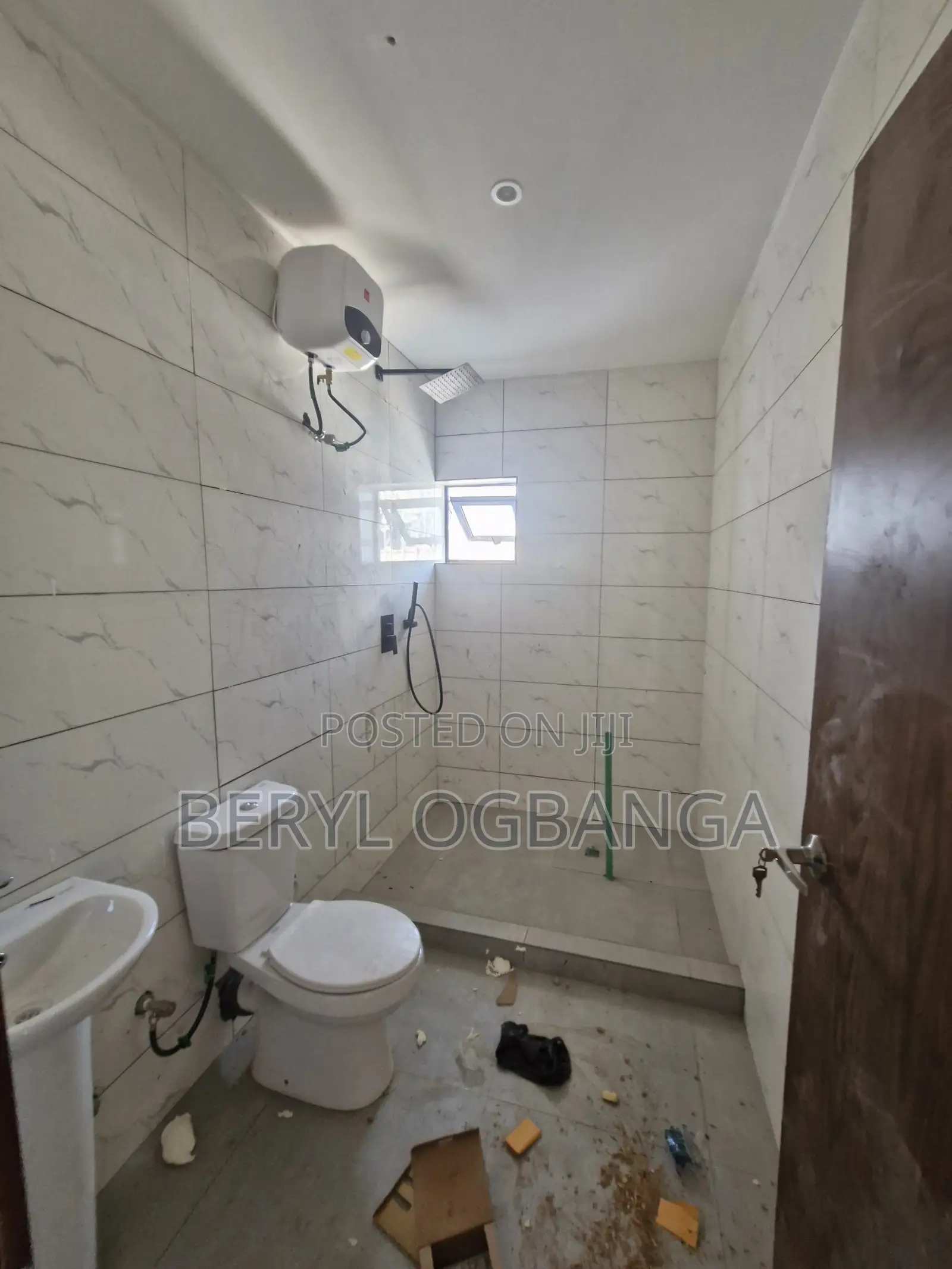 4bdrm Duplex in Ikota for sale in Ikota