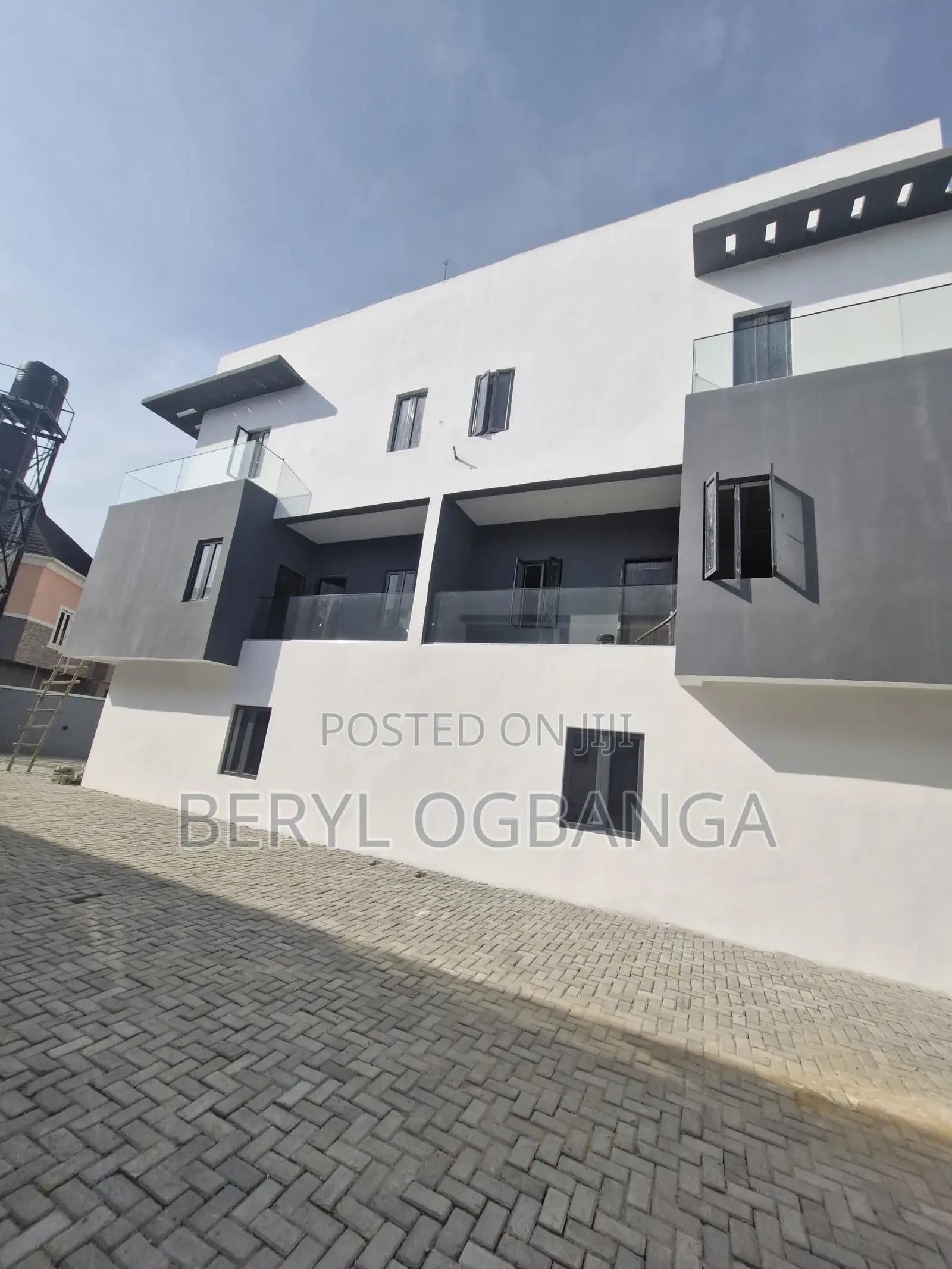 4bdrm Duplex in Ikota for sale in Ikota