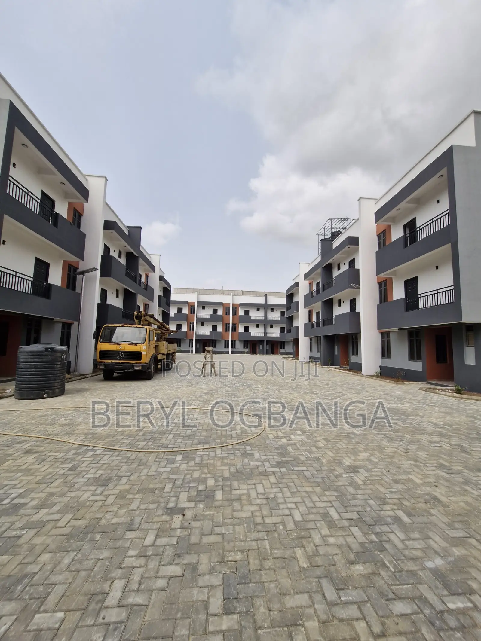 4bdrm Townhouse/Terrace in Ikate for sale in Ikate