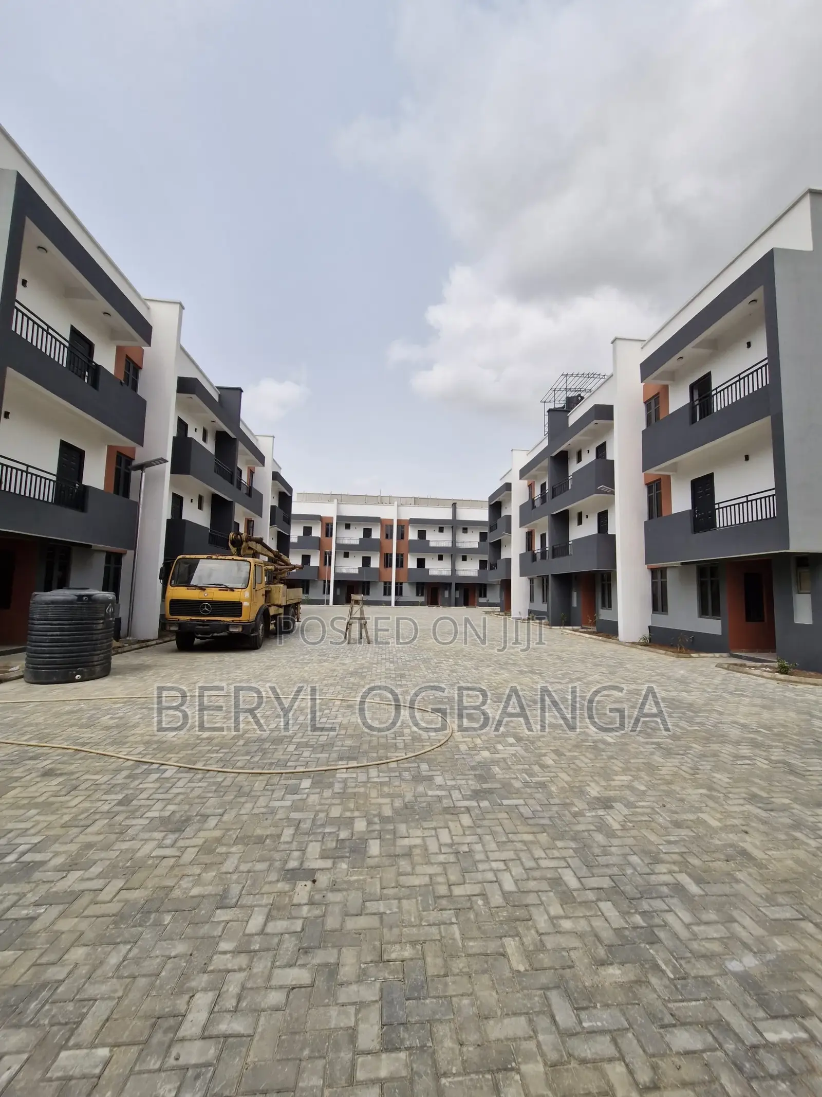 4bdrm Townhouse/Terrace in Ikate for sale in Ikate