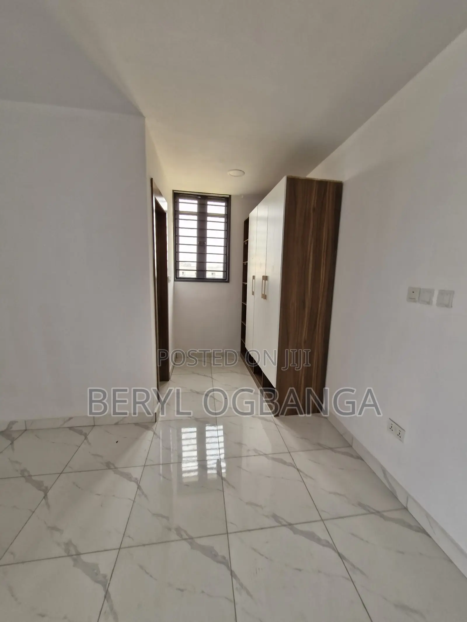 4bdrm Townhouse/Terrace in Ikate for sale in Ikate