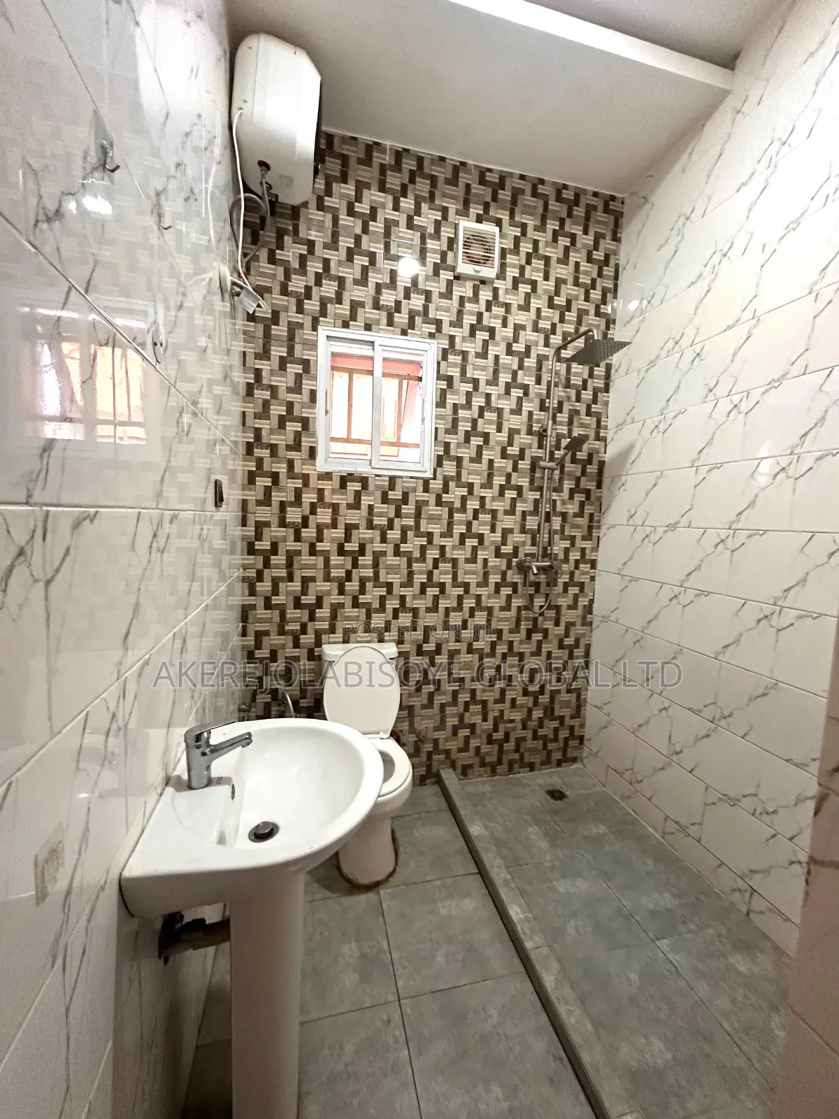 2bdrm Block of Flats in In An Estate for rent in Life Camp