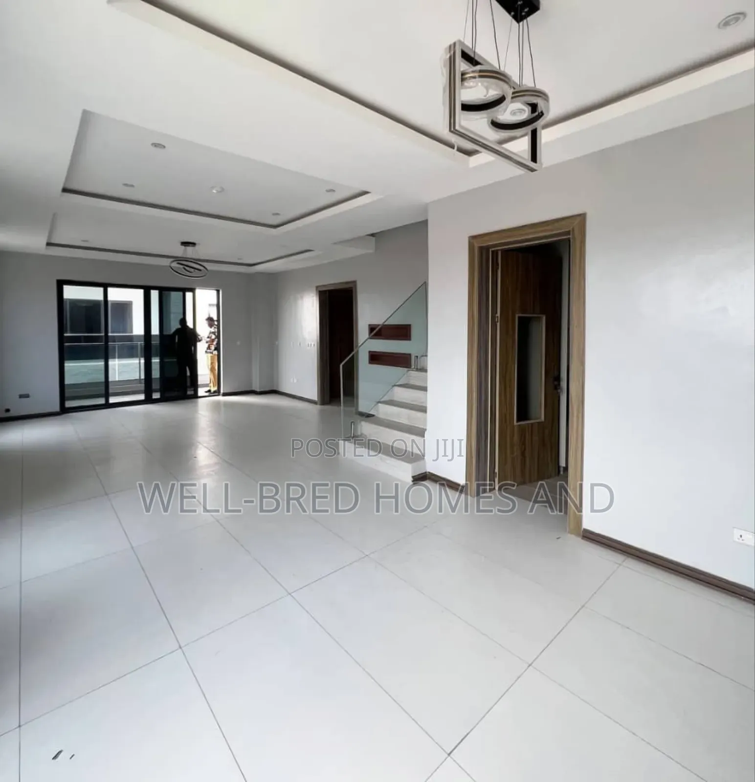 4bdrm Apartment in Lekki Phase 1 Lagos for sale in Lekki Phase 1