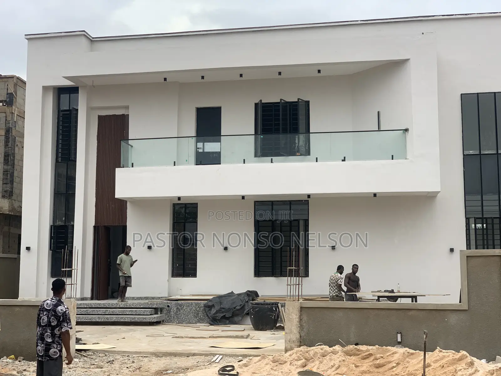 5bdrm Duplex in Ikenegbu Main, Owerri for sale in Owerri