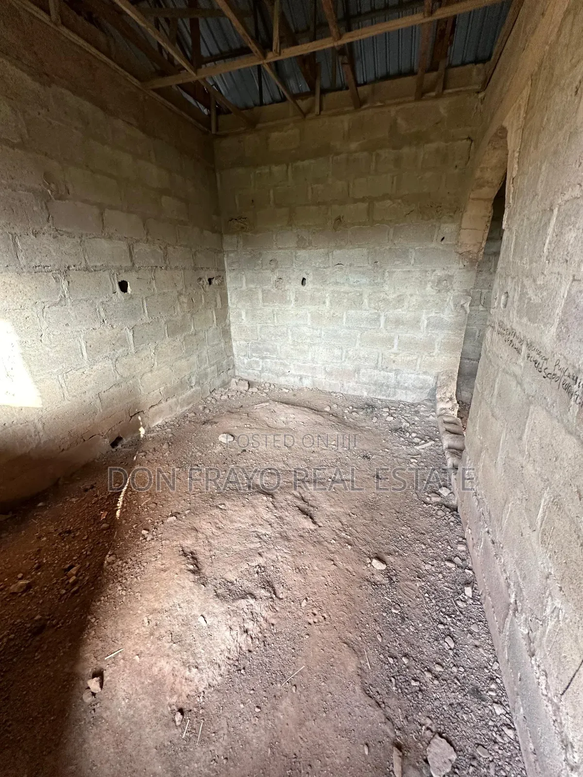 6bdrm Block of Flats in Awotan Apete, Ibadan Polytechnic/University in Ibadan Polytechnic/University