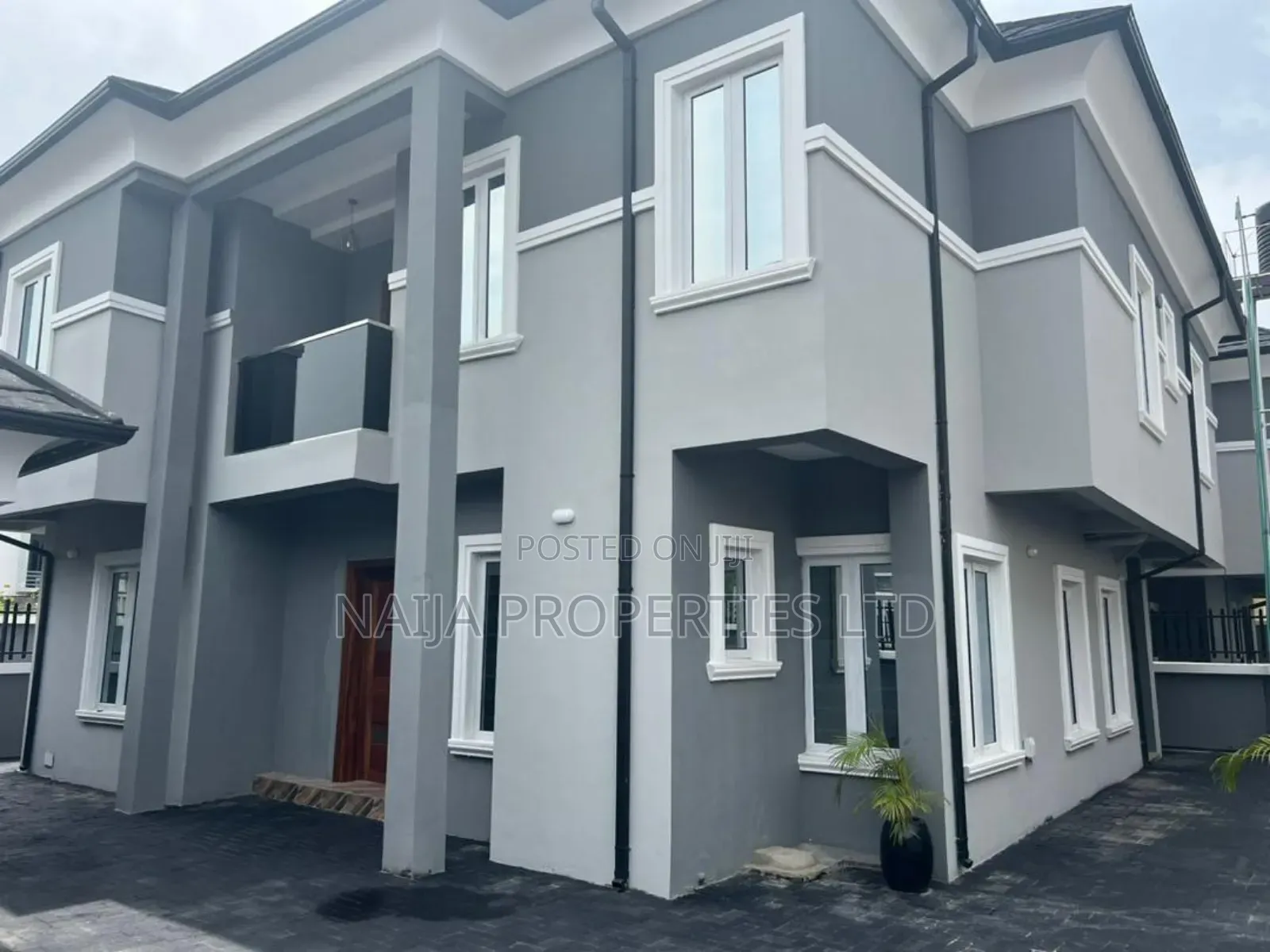 5bdrm Duplex in Lekki Scheme 2, Ajah for sale in Ajah