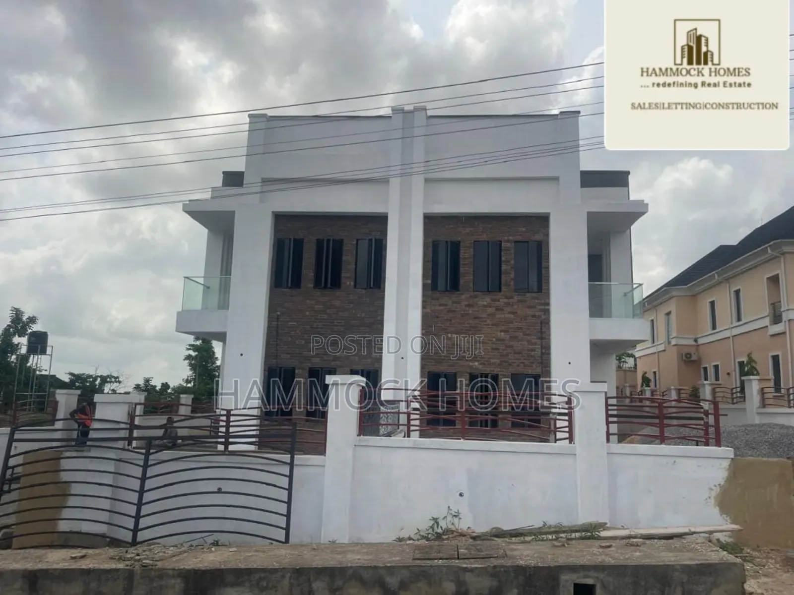 5bdrm Duplex in Kolapo Ishola Gra, Akobo for sale in Akobo