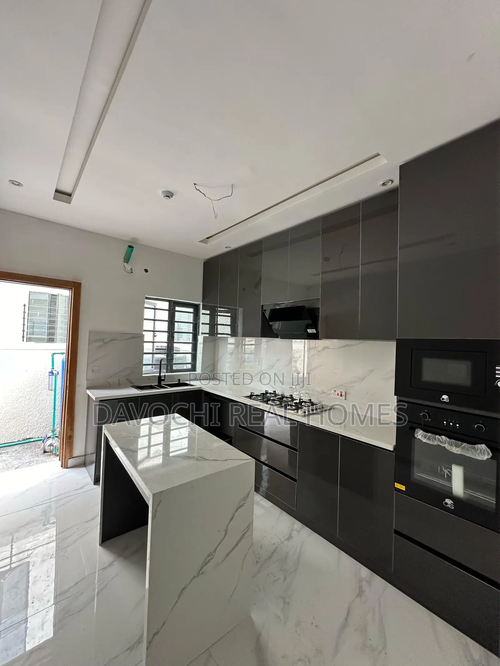 4bdrm Duplex in Ikota, Lekki for rent in Ikota