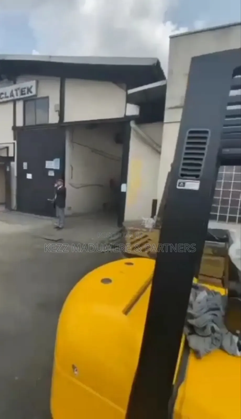 For Sale: Warehouse on 10 Plots at Trans Amadi Ph in Port-Harcourt