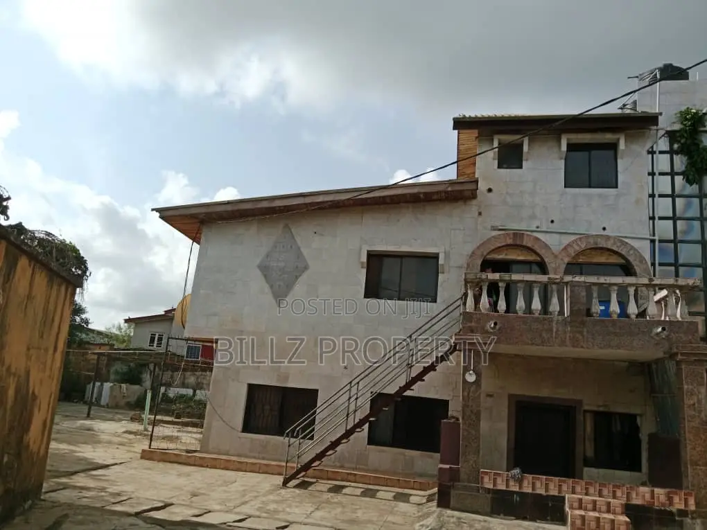6bdrm Duplex in Valley Estate, Ikeja for sale in Ikeja