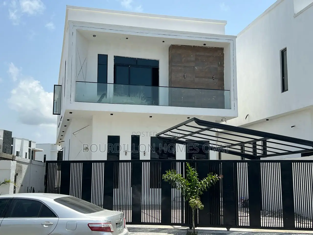 5bdrm Duplex in Lekki for sale in Lekki