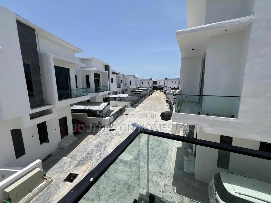 4bdrm Duplex in Lekki for sale in Lekki