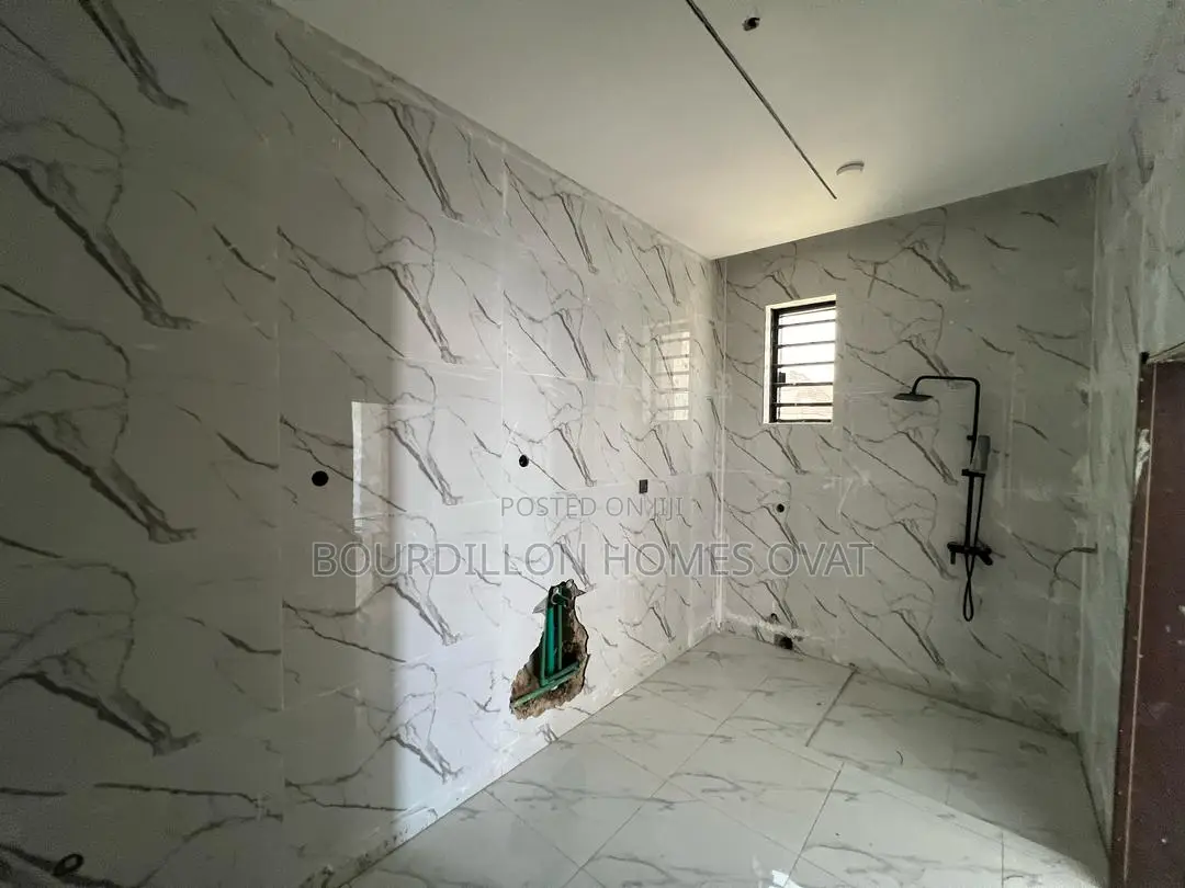 4bdrm Duplex in Lekki for sale in Lekki