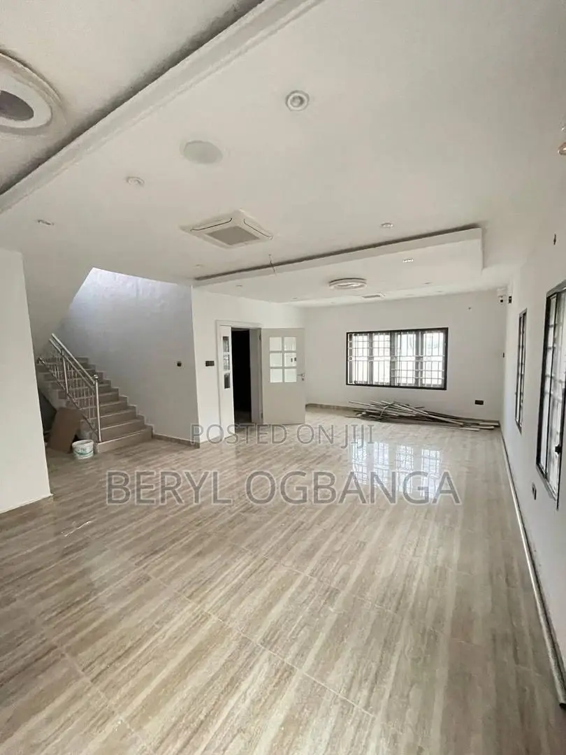 5bdrm Duplex in Ikate for rent in Ikate