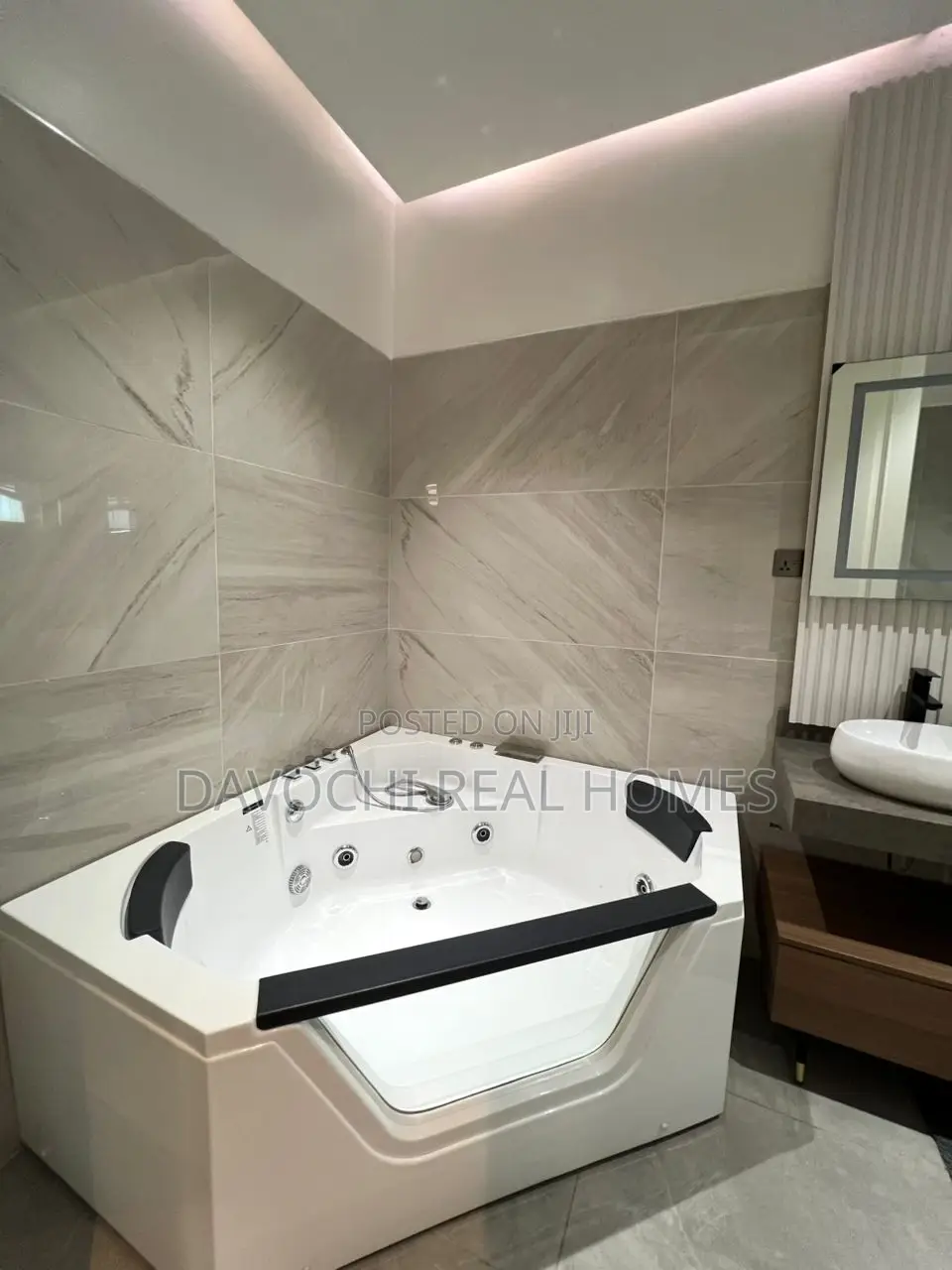 Furnished 3bdrm Duplex in Onitana, Old Ikoyi for rent in Old Ikoyi