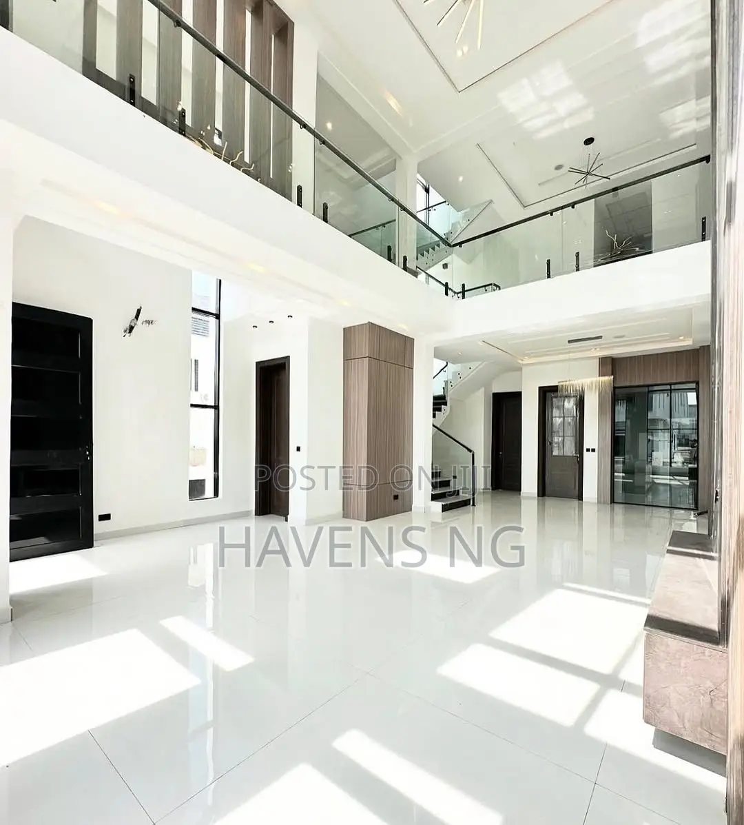 5bdrm Duplex in Ikota for sale in Ikota