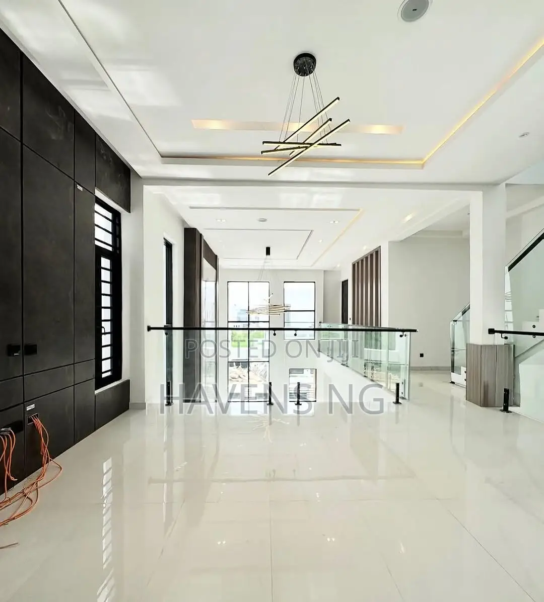5bdrm Duplex in Ikota for sale in Ikota